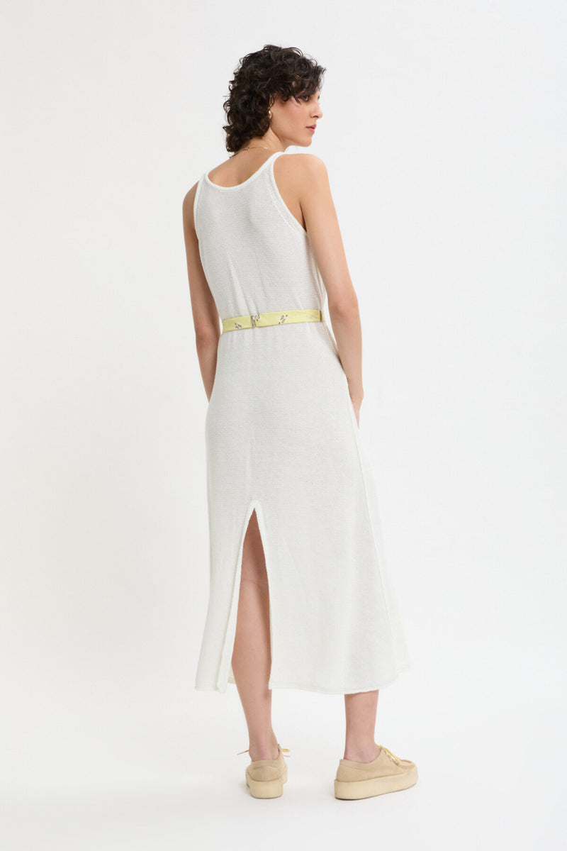 Round Sleveless Dress
