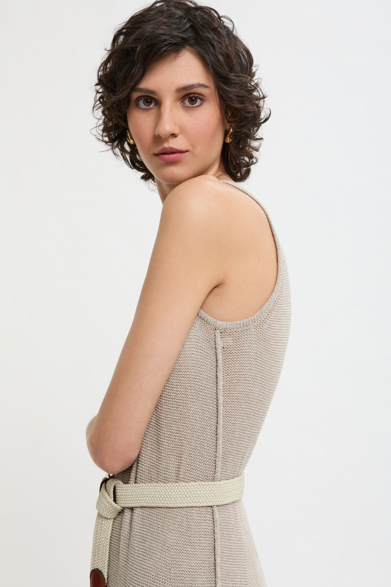 Round Sleveless Dress